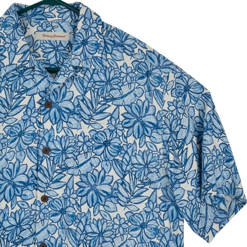 Tommy Bahama Shirt Men Medium Blue Floral Short Sleeve Button Down 100% Silk